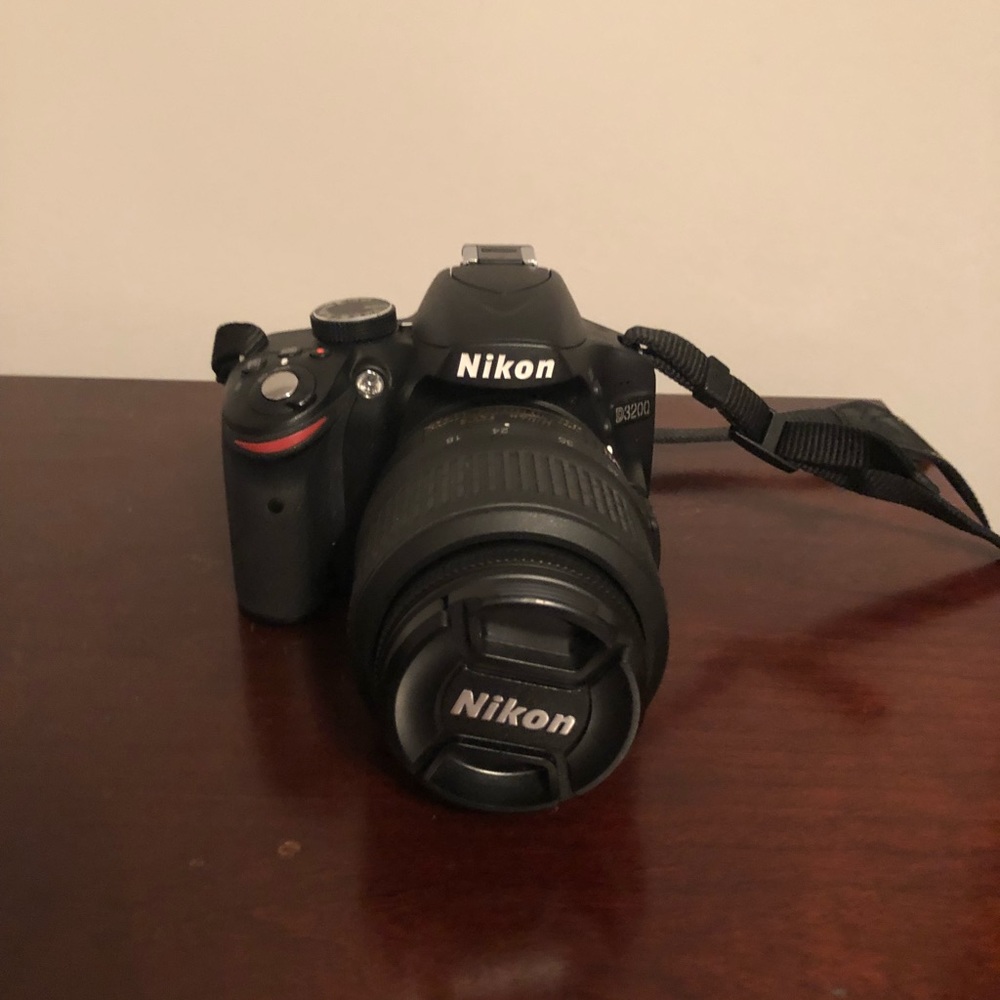 Nikon Camera - Picture 2 of 6